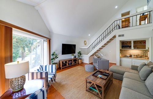 Spinnaker Beachhouses Casa | Awesome End Unit Spinnaker! 3 BR Close to Beach w/Amenity Cards! Pet Friendly!
