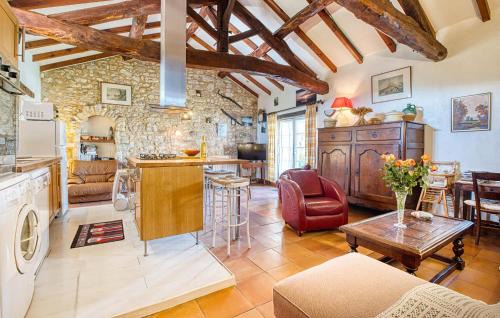 Gageac-et-Rouillac Casa | Awesome Home In Gageac-Et-Rouillac