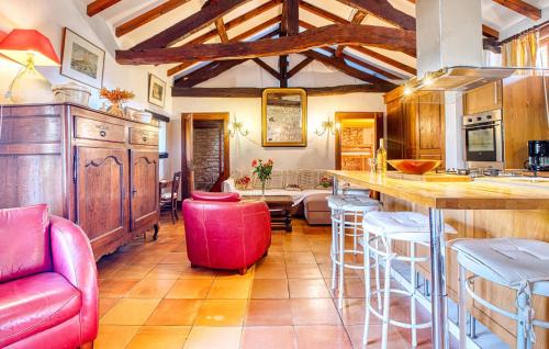 Gageac-et-Rouillac Casa | Awesome Home In Gageac-Et-Rouillac