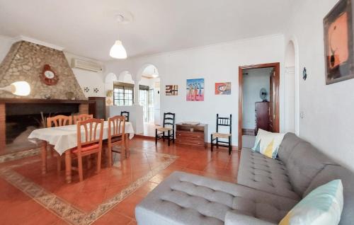 Algodonales Casa | Awesome Home In Algodonales With Wifi