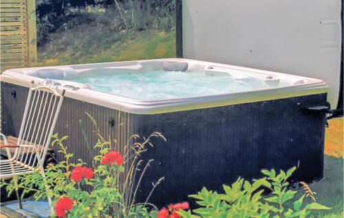 Beckerwitz Casa | Awesome Home In Beckerwitzhohenkirchen