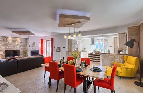 Buzet Casa | Impresionante casa en Buzet