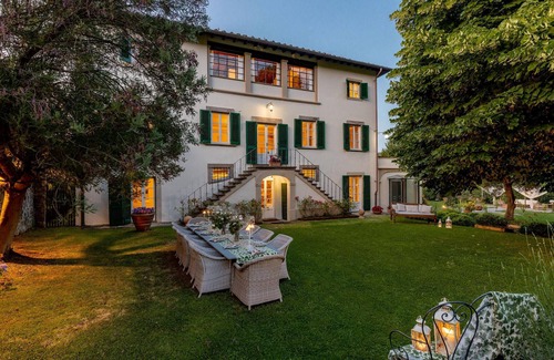Vorno Casa | Impresionante casa en Capannori con.