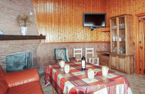 Domingo Pérez de Granada Casa | Awesome home in Domingo Perez with 3 Bedrooms and Outdoor swimming pool