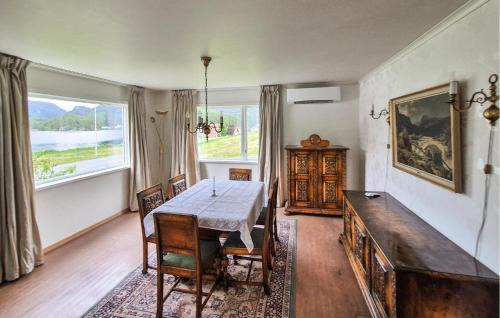 Suldal Casa | Awesome Home In Erfjord With Wifi