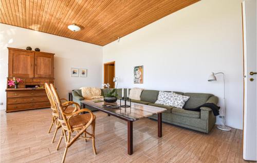 Holstebro Municipality Casa | Awesome Home In Holstebro With Kitchen