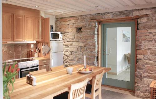 Storlinge Casa | Awesome Home In Köpingsvik With Kitchen