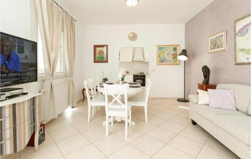 Kastel Sucurac Casa | Awesome Home In Kastel Sucurac