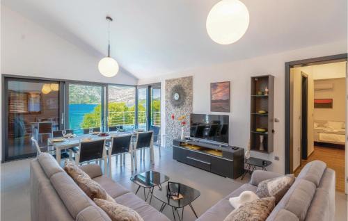 Kneza Casa | Awesome Home In Kneze
