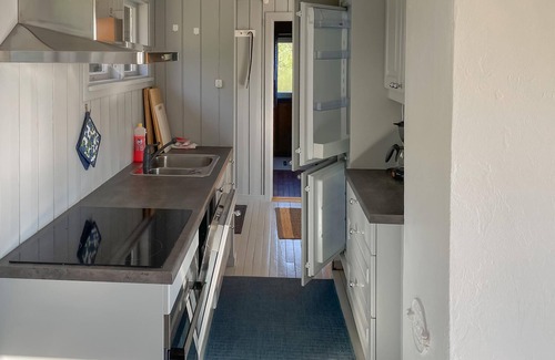 Kolbjørnsvik Casa | Awesome home in Kolbjørnsvik with house sea view