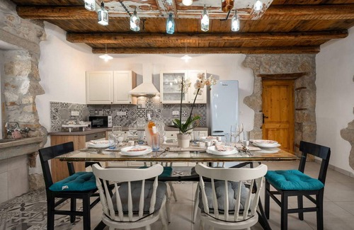 Ripenda Verbanci Casa | Impresionante casa en Labin con WiFi
