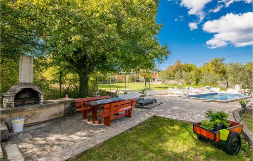 Gostinjac Casa | Awesome Home In Malinska With Wifi