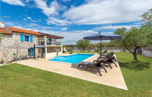 Filipini Casa | Awesome Home In Mihelici With Wifi