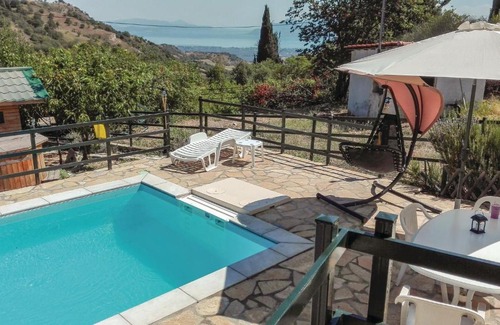 Molos Casa | Awesome home in Molos Kammena Vourla with 2 Bedrooms, Internet and Outdoor swimming pool