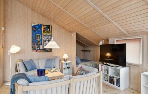 Lumsas Casa | Awesome Home In Nykøbing Sj With Wifi