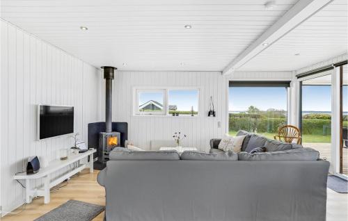 Ronbjerg Casa | Awesome Home In Øster Assels With Sauna
