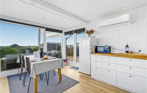 Ronbjerg Casa | Awesome Home In Øster Assels With Sauna
