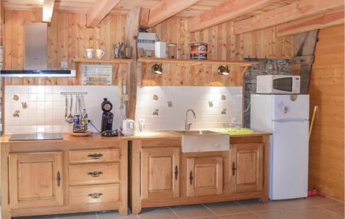Padirac Casa | Awesome Home In Padirac With Wifi