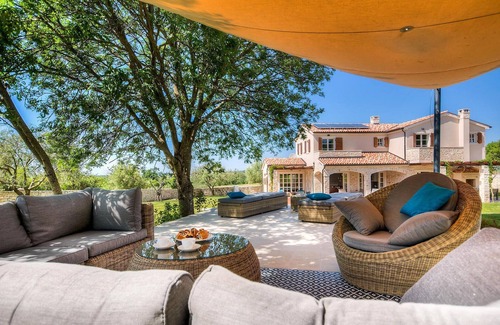Stifanici Casa | Impresionante casa en Porec