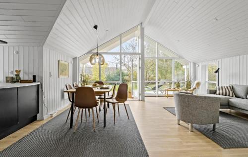 Togeholt Casa | Awesome Home In Præstø With Wifi