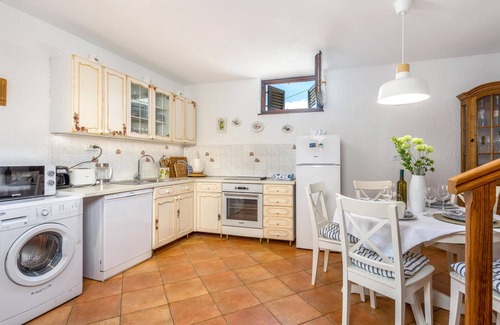 Risika Casa | Impresionante casa en Risika