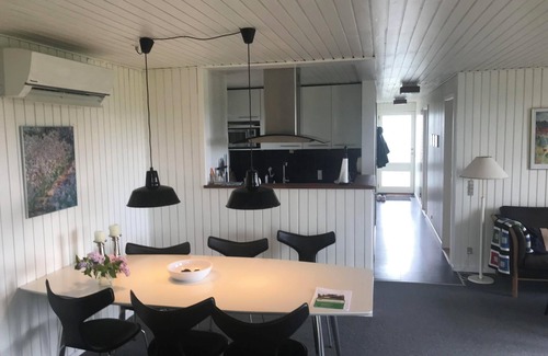 Ronde Casa | Awesome home in Rønde with 3 Bedrooms