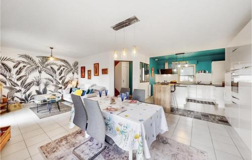 Le Rosais-La Flourie Casa | Awesome Home In Saint-Malo With Wifi
