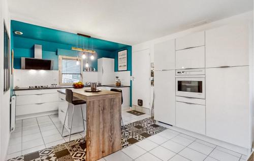 Le Rosais-La Flourie Casa | Awesome Home In Saint-Malo With Wifi