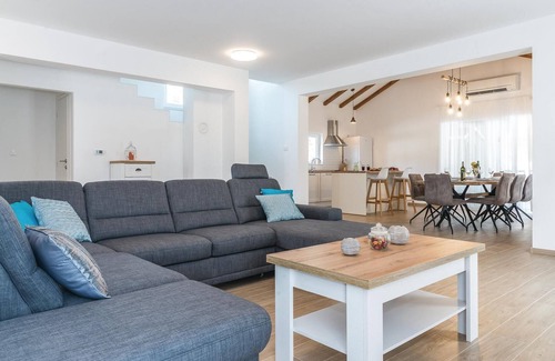 Sibenik Casa | Impresionante casa en Sibenik con WiFi