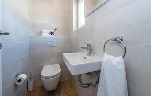 Sibenik Casa | Awesome Home In Sibenik With Wifi