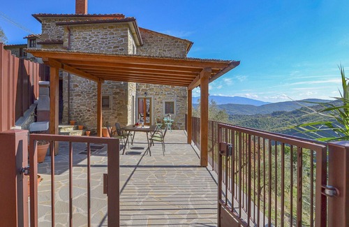 Talla Casa | Impresionante casa en Talla con WiFi