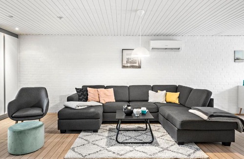 Sønder Nissum Casa | Awesome Home In Ulfborg With Kitchen