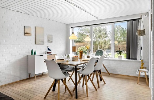 Sønder Nissum Casa | Awesome Home In Ulfborg With Kitchen
