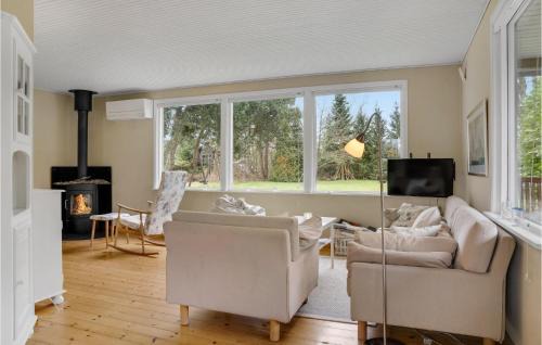 Bøtø By Casa | Awesome Home In Væggerløse With Kitchen