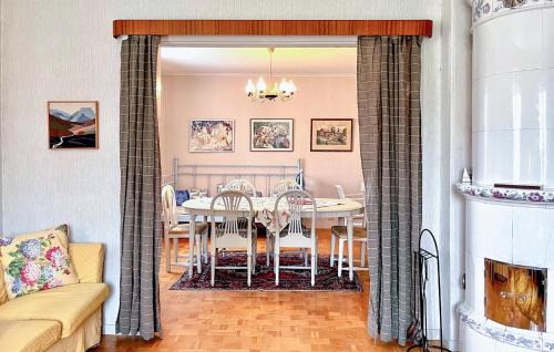 Virserum Casa | Awesome Home In Virserum With Wifi