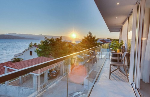 Cove Basina (Jelsa) Casa | Impresionante casa en Vrboska con sauna