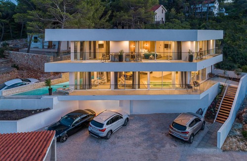Cove Basina (Jelsa) Casa | Impresionante casa en Vrboska con sauna