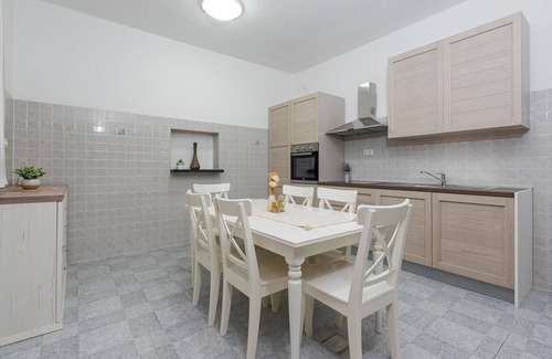 Brisevo Casa | Impresionante casa en Zadar con cocina.