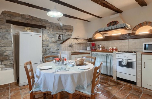 Krsan Casa | Impresionante casa en Zatka