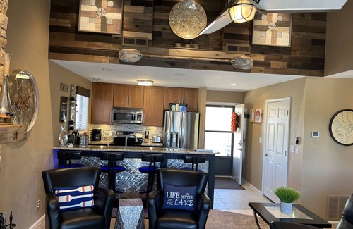 Osage Beach Condominio | Awesome Lake Views with Amazing Sunsets! Indian Pointe Condos Lake of the Ozarks