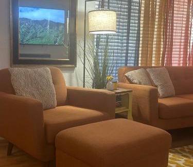 Beverly Green Casa | Awesome Las Vegas 4 Bdrm 2 Bath home off Strip