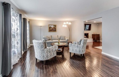 Lombard Casa | Awesome Location, House, spacious, luxury, clean, 4BR 2.5BA