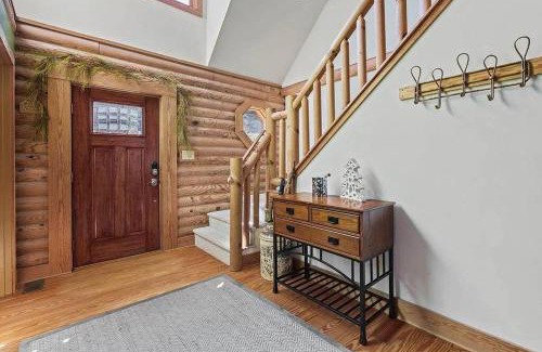 McGaheysville Casa | Awesome Log Cabin in Massanutten Resort