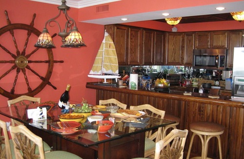 North Myrtle Beach Condominio | Semanas de agosto con descuento, impresionante Cherry Grove Oceanfront Paradise Condo