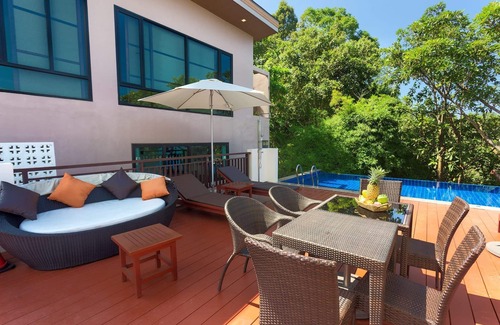Patong Apartamento | Impresionante habitación ubicada en la colina más alta de Patong