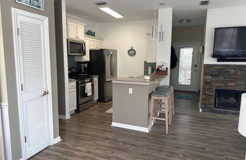 Plantation Cabaña | Awesome St George Island Home, Walk to Beach! PET FRIENDLY