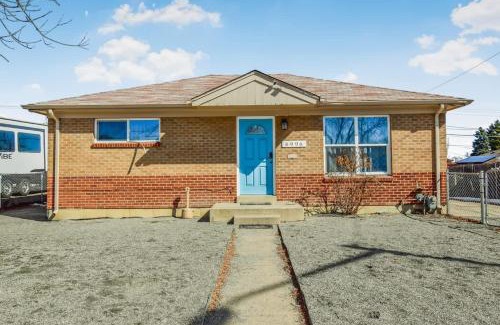 Twin Lakes Casa | Awesome Two Bedroom Family Upper Unit in Denver