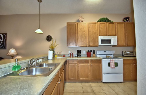 Bahama Bay Complejo | Awesome Twosome Rentals "Animal Kingdom"