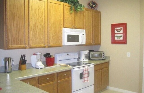 Bahama Bay Complejo | Awesome Twosome Rentals "Animal Kingdom"