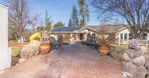 Oakhurst Casa | Awesome Views Game Room Hot Tub and More